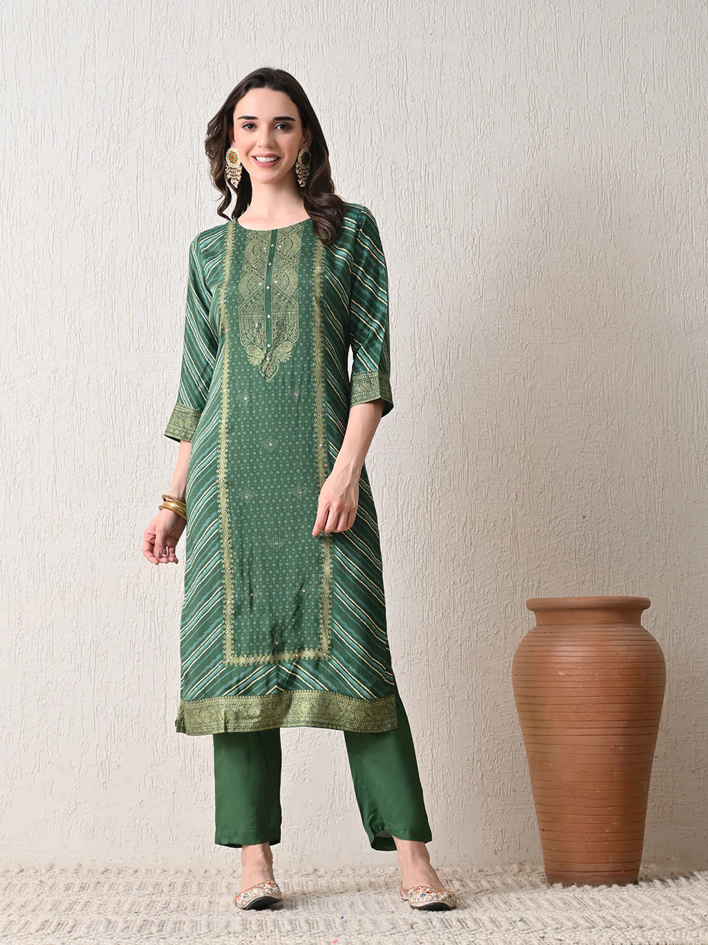 Stitched Kurti with Bottom &amp; Dupatta -Hr 1162